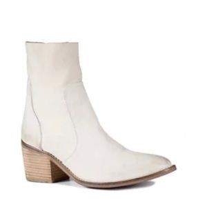 Diba Tru leather boots